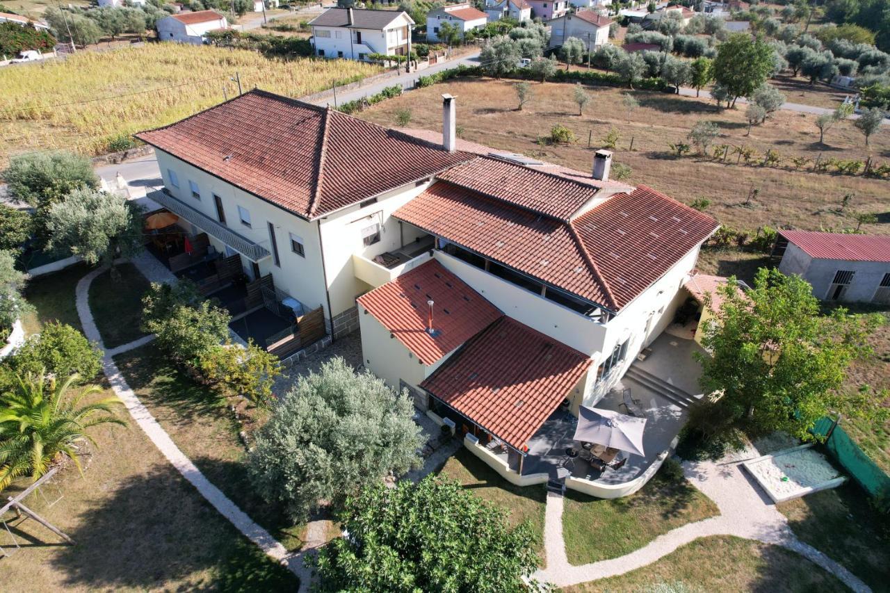 Апартаменты A Casa Amarela Pinheiro de Coja Экстерьер фото